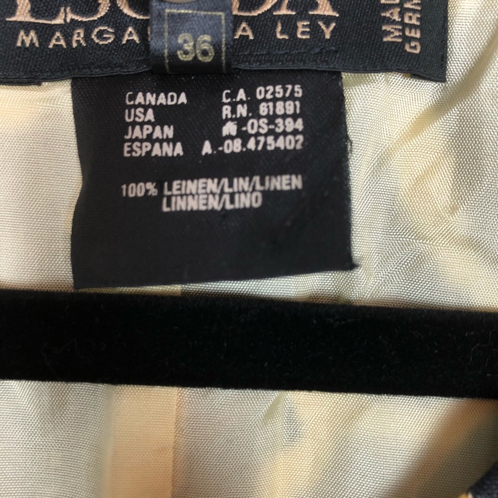 Escada VINTAGE Linen Giraffe Print Vest - Picture 7 of 7
